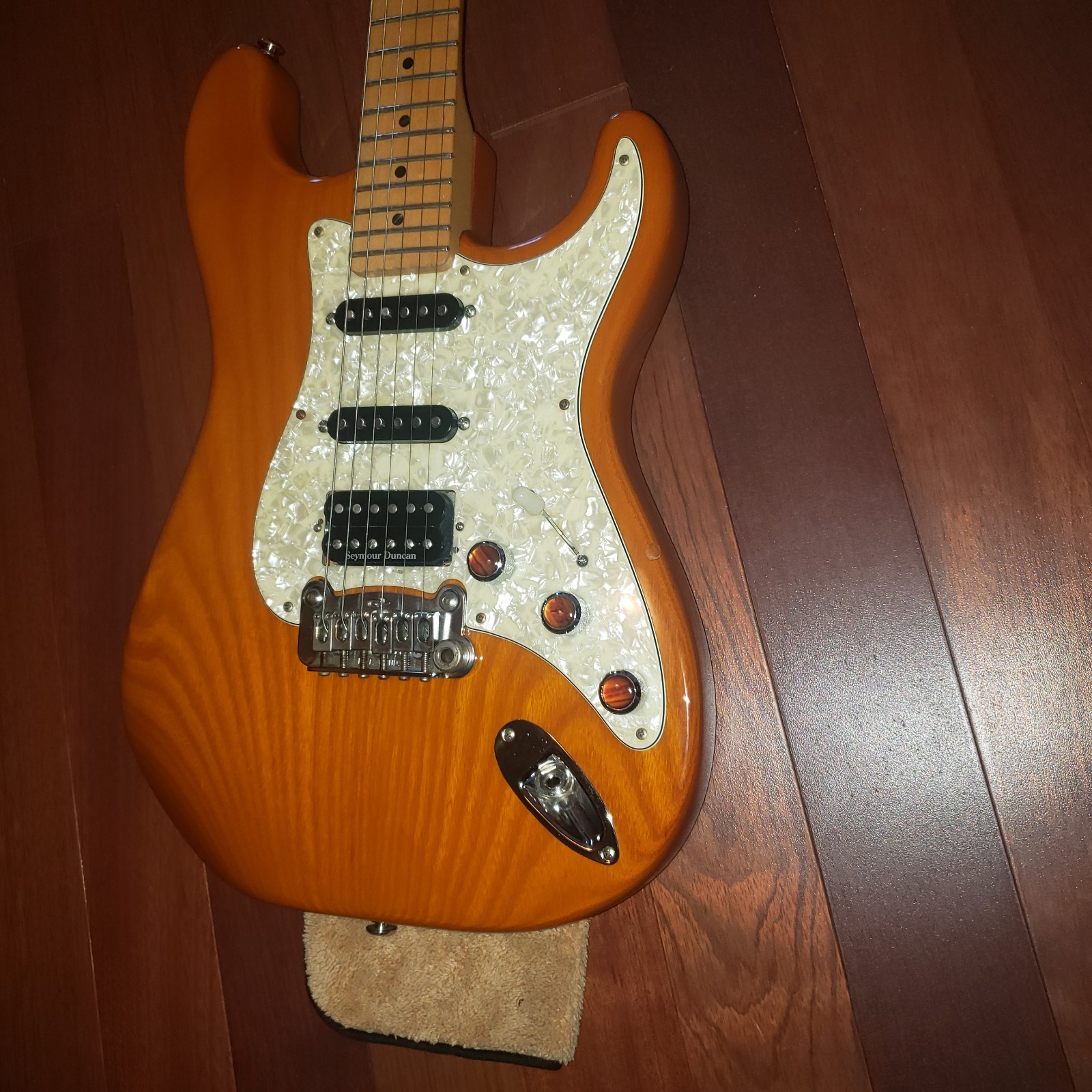 G&L USA LEGACY 1995 VINTAGE Ash Body. Brand New Jumbo Refret &Upgraded Pickups
