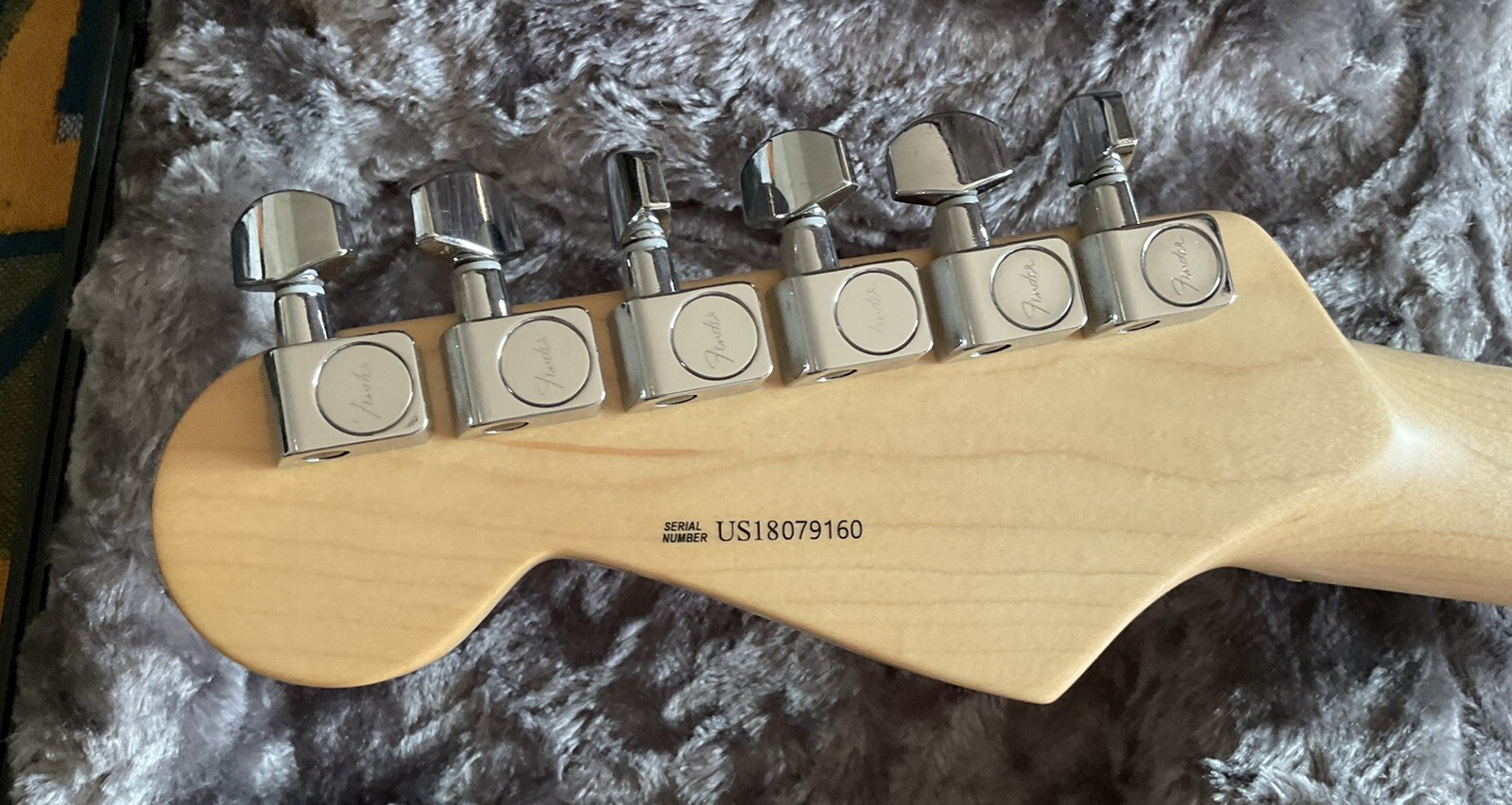2018 Fender Limited Edition Professional Stratocaster Channel Bound Honeyburst