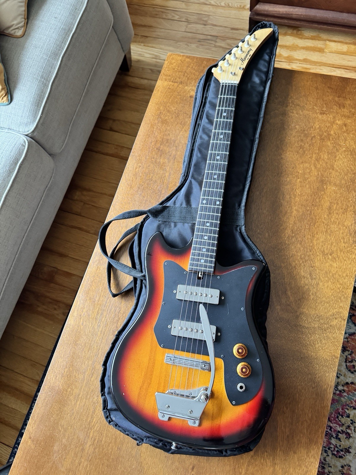 Vintage Rare Harmony 1401 Tremolo 70s Sunburst Electric Guitar With Gig Bag