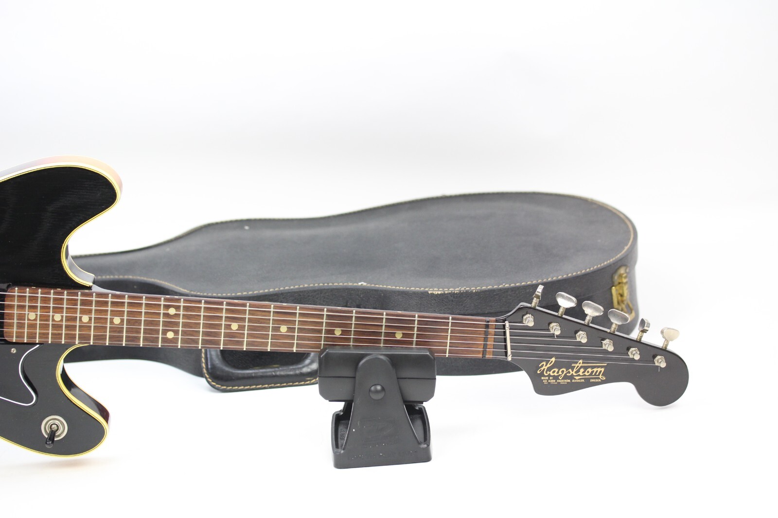 Hagstrom Viking V1 Semi-hollow body guitar ’65 orig case excellent