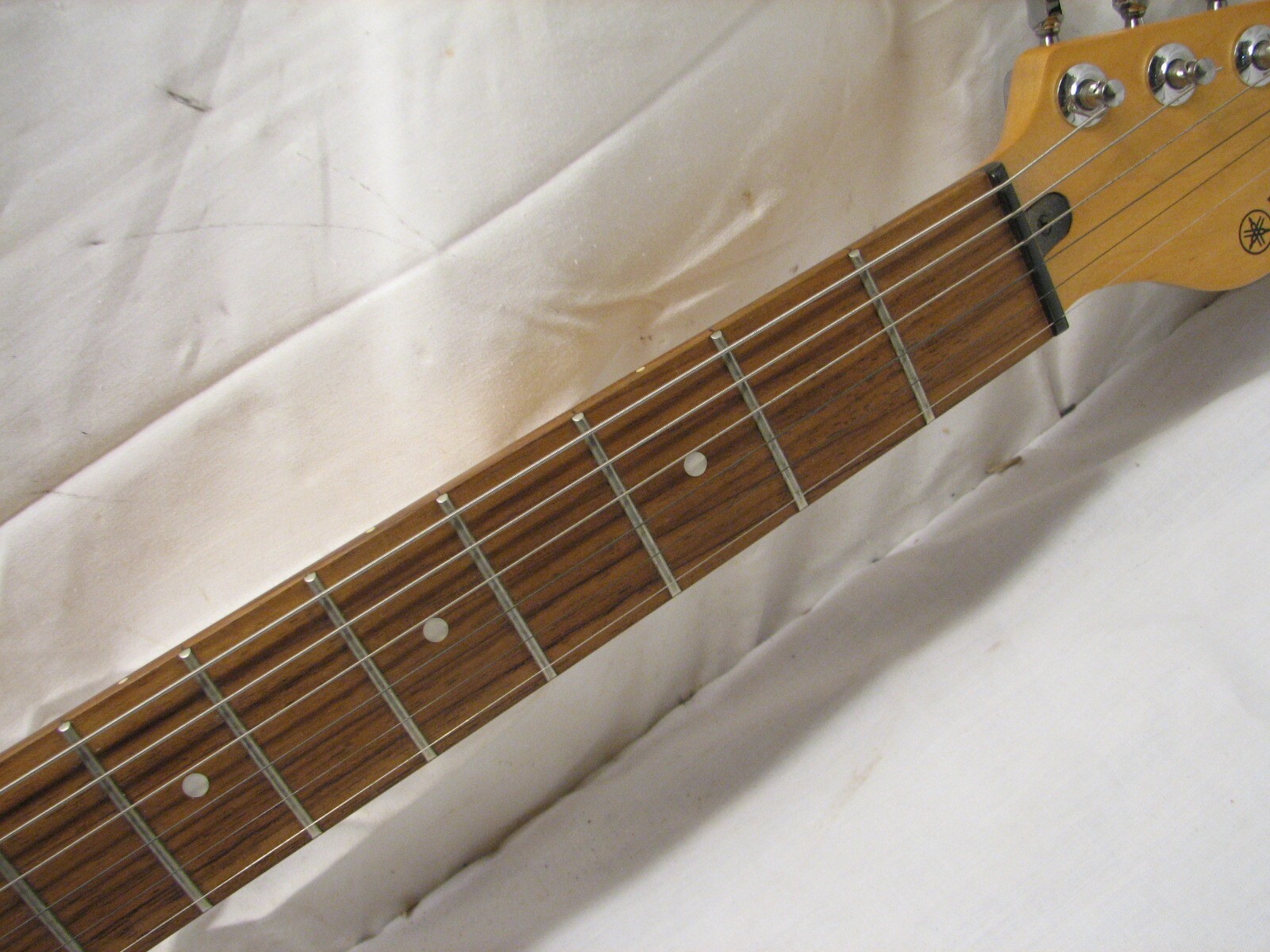 Yamaha EG 112C Fat Strat Copy Electric Guitar and Gig Bag