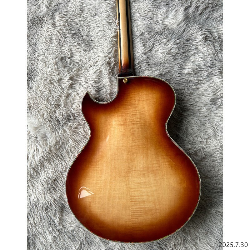 Eelctric guitar Hollow body jazz Tobacco burst quilt flame center Gold hardware