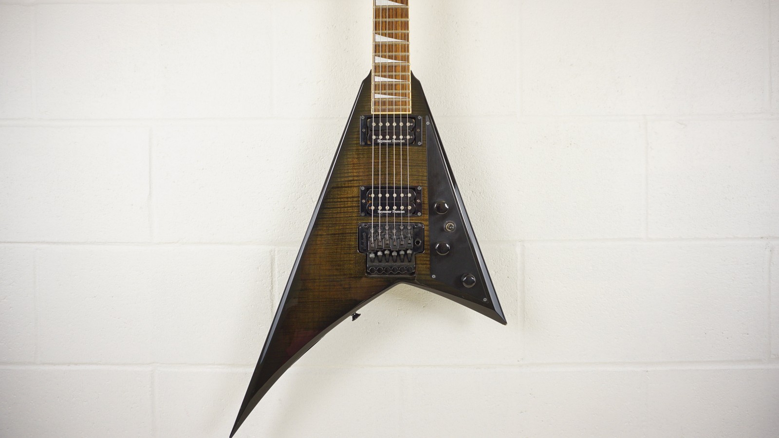 Jackson RR3 Rhoads Japan Transparent Black Flame w/ Floyd Rose & Seymour Duncan