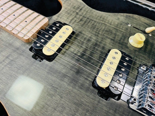 Super Featured Item Sterling By Music Man Sub Series Axis Bright Body Color That