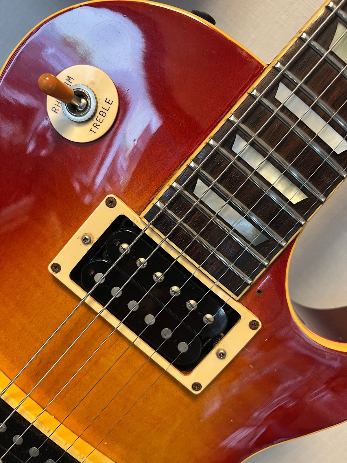 Greco EGF-850 Used 1980 Maple Top Mahogany Back Body Sunburst w/Soft Case