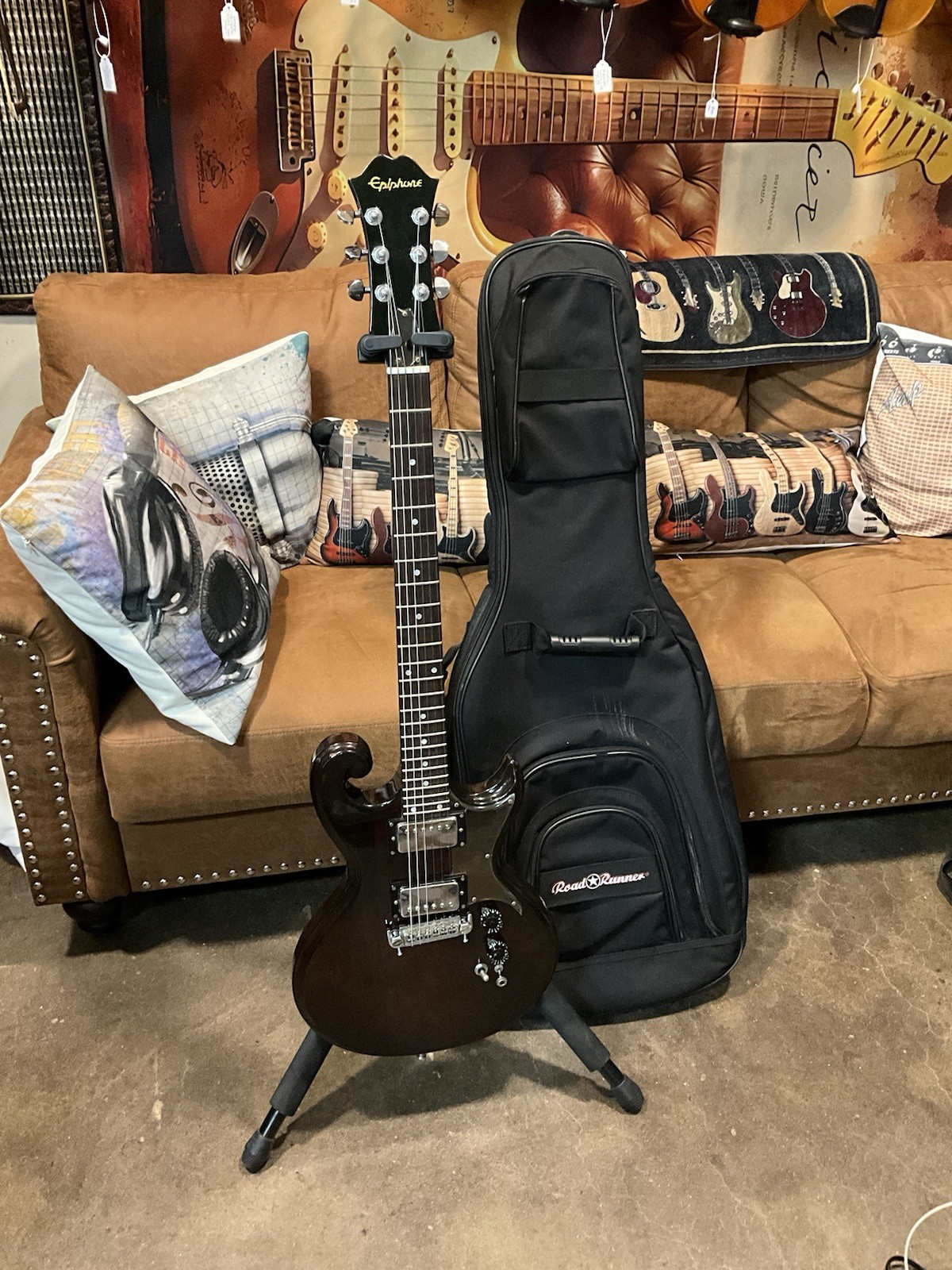 epiphone SC-450 scroll solid body electric guitar made in Japan 1970s in walnut