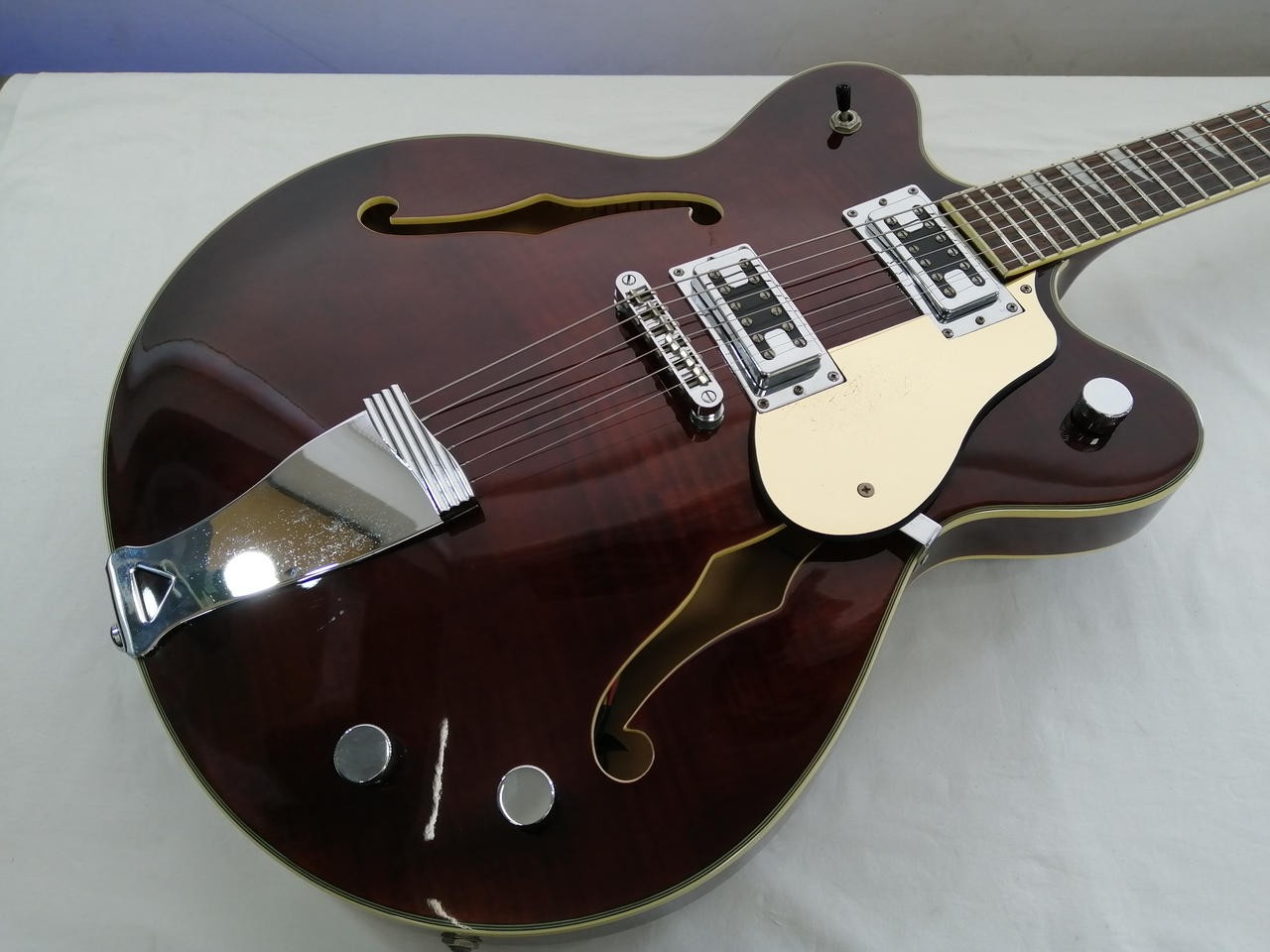 EASTWOOD CLASSIC 6 Used Electric Gutiar
