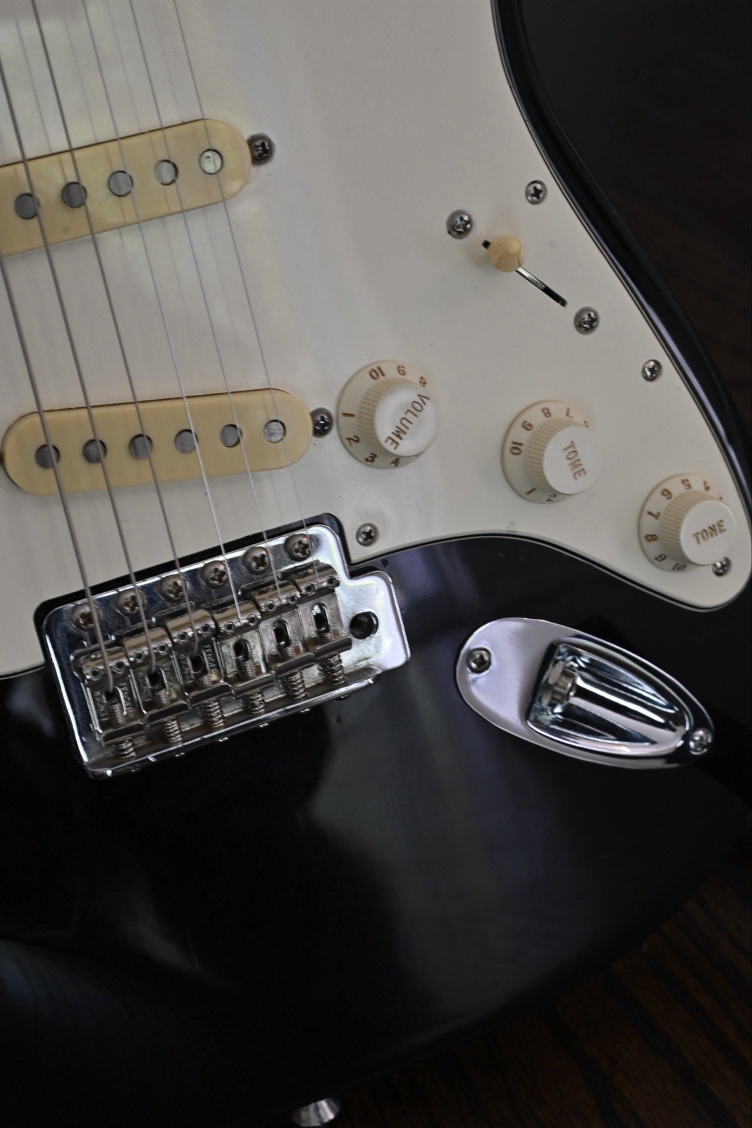 Fender Stratocaster Black Electric Guitar Right-Handed Nitro Neck