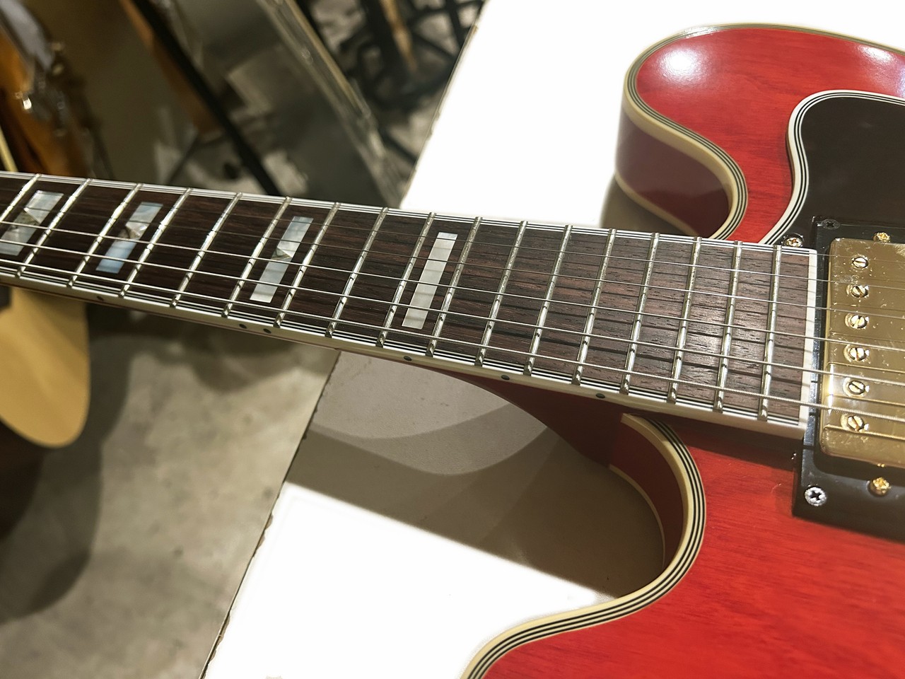 Epiphone Epiphone Masterbilt Gem Archer Sheraton Cherry Red Used Electric Guitar