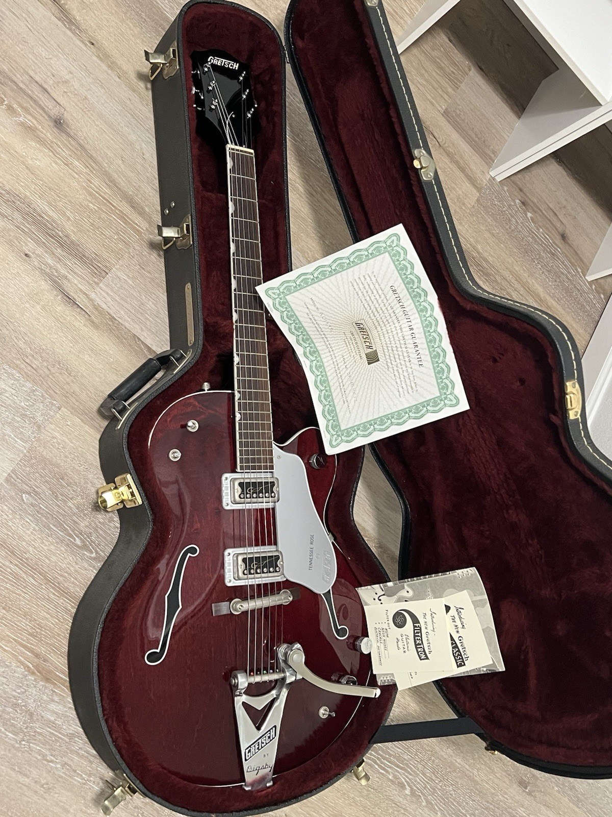Gretsch G6119T-62 2005 TENNESSE ROSE – Deep Cherry & Case