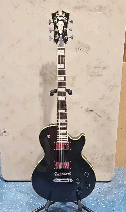 D’Angelico Premier New York Electric Guitar with Soft Case – Black