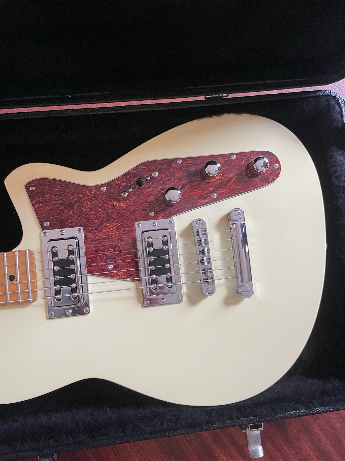 Reverend Flatroc Electric Guitar (2008, Korea) – Cream – Mint / Unplayed w/ Case