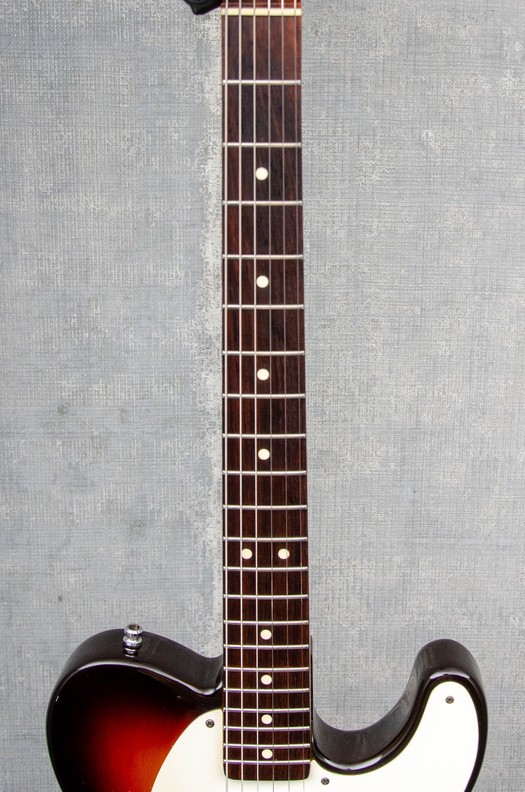 Used Fender Standard Telecaster – 3-Tone Sunburst (1984)