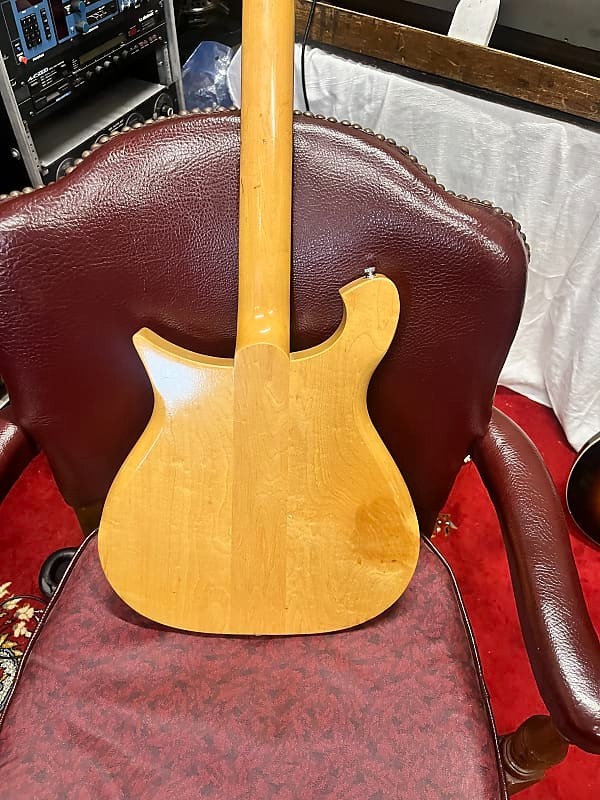 Rickenbacker 425 6 String Electric Guitar w/ Factory Vibrato 1966 – Natural