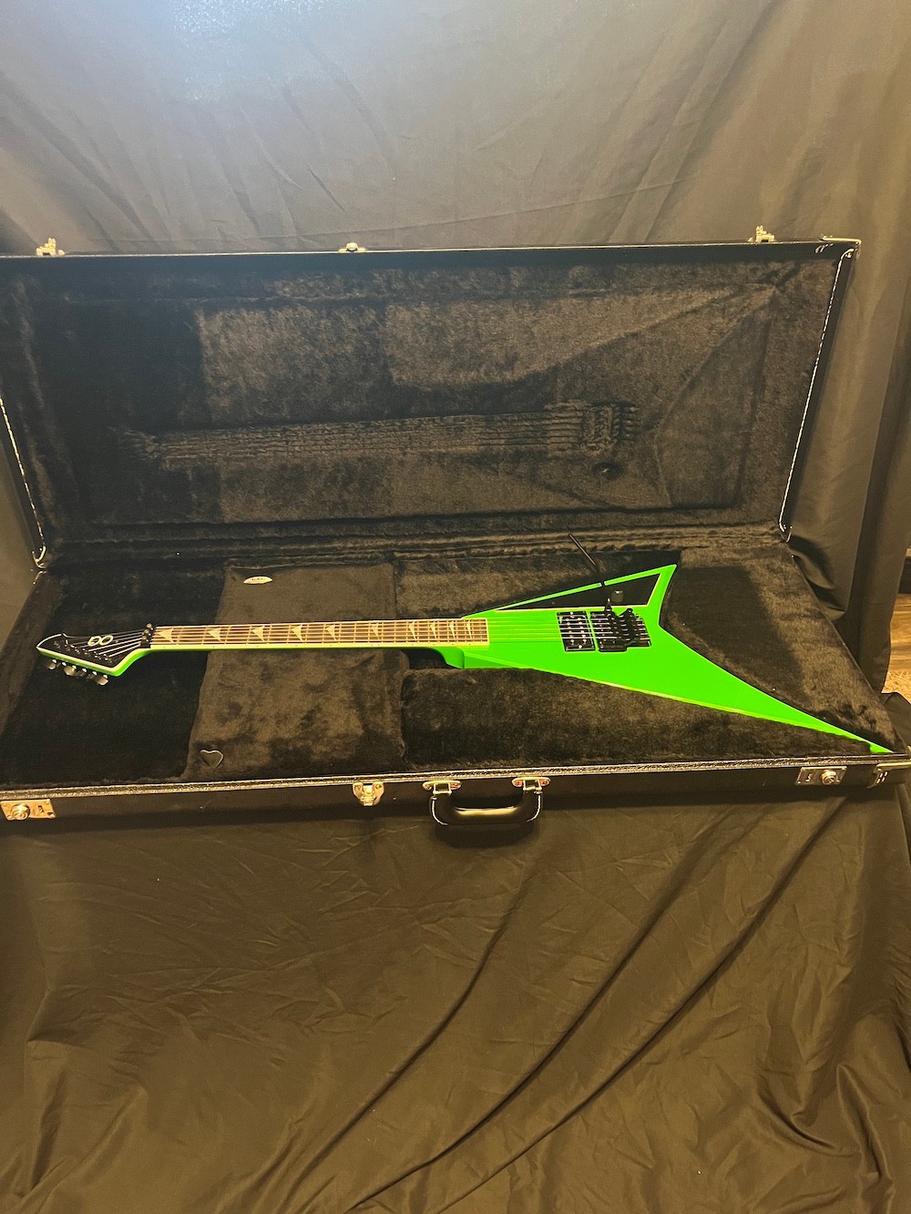 2024 OG Grover Jackson USA Concorde Flying V Guitar in Slime Green W/OHSC