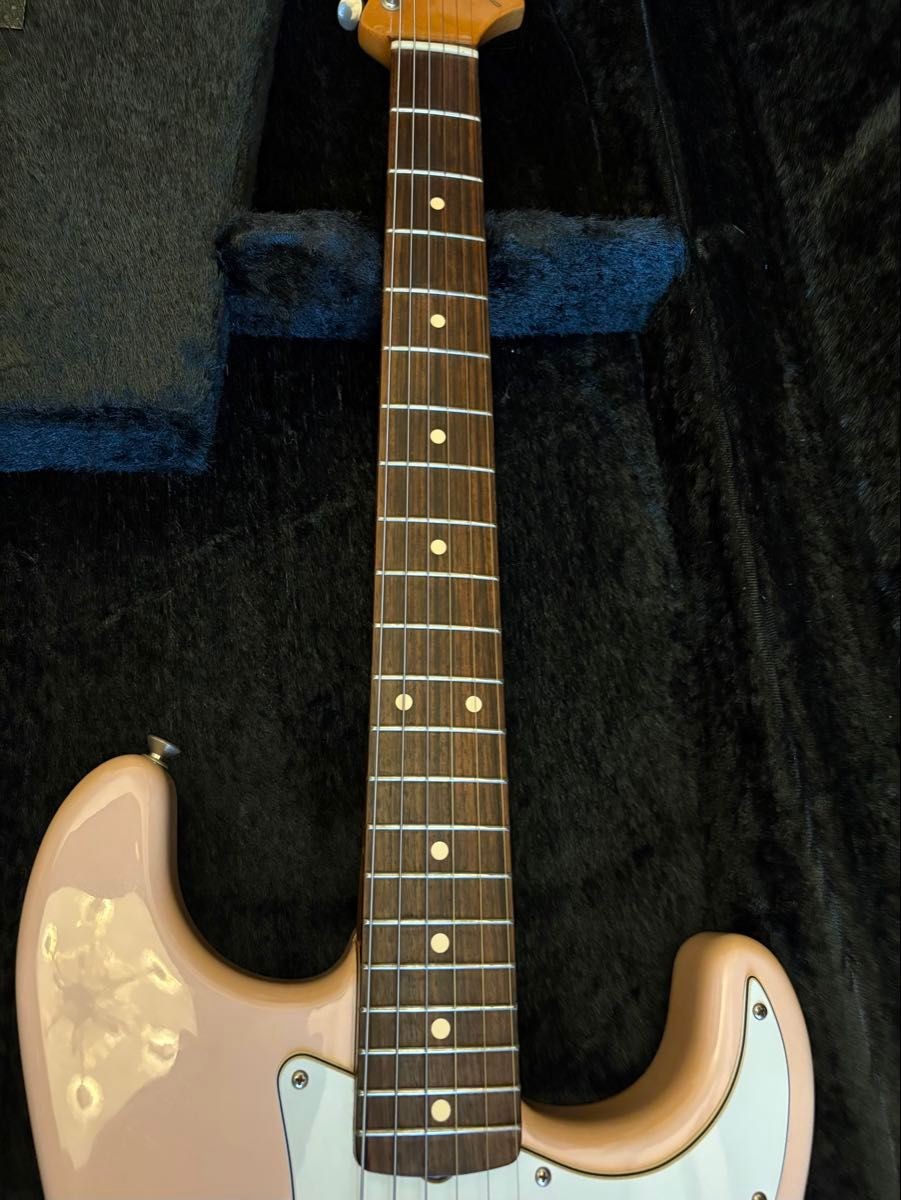Fender Mexico Classic Series ’60s Stratocaster Shell Pink
