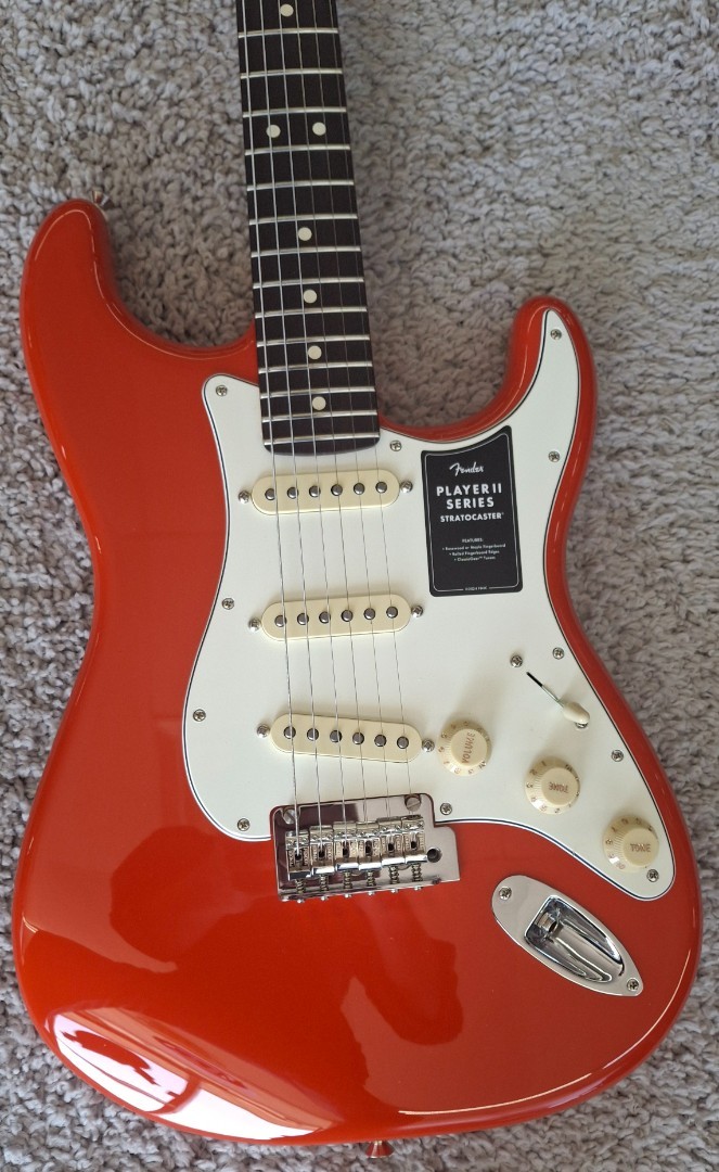 Fender Player II Stratocaster, Rosewood Fingerboard, Coral Red Finish – MIM