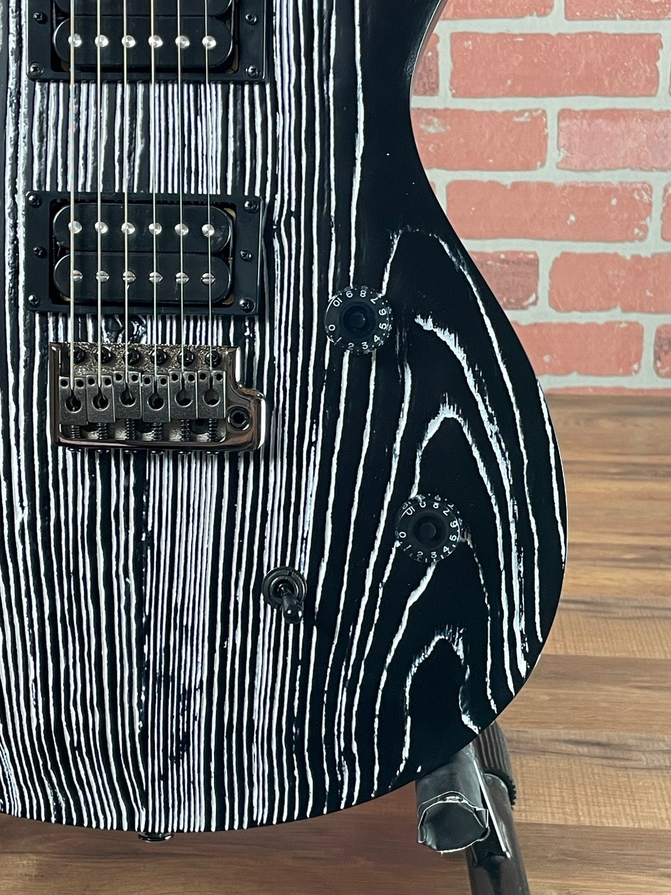 PRS SE Swamp Ash CE 24 Sandblasted Electric Guitar – Sandblasted White
