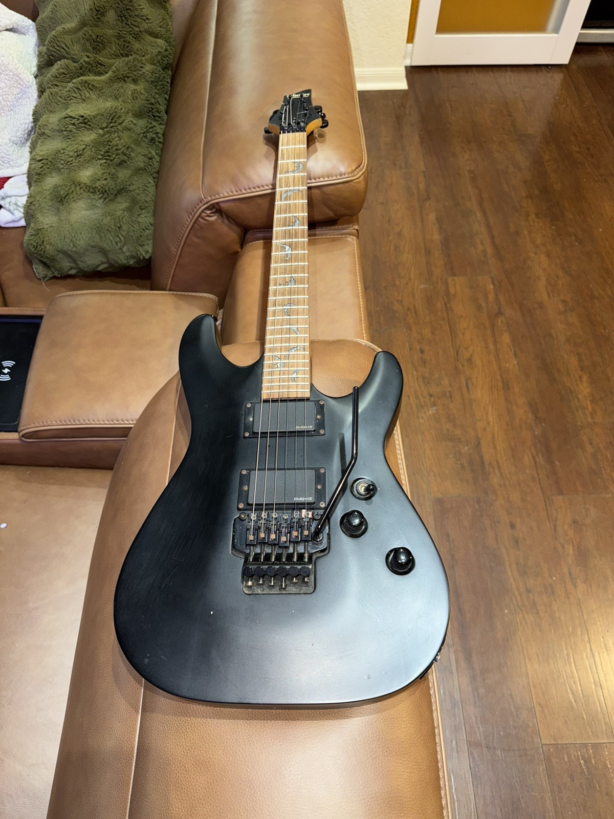 Schecter Diamond Series Damien FR Electric Guitar Matte Black EMG Floyd Rose