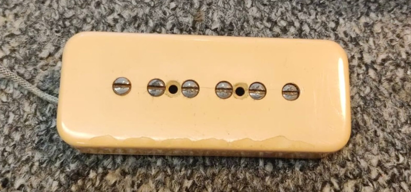 2004 Gibson Les Paul R4 Goldtop – Lollar P90s, 3.85 kg, w/ COA, Upgraded