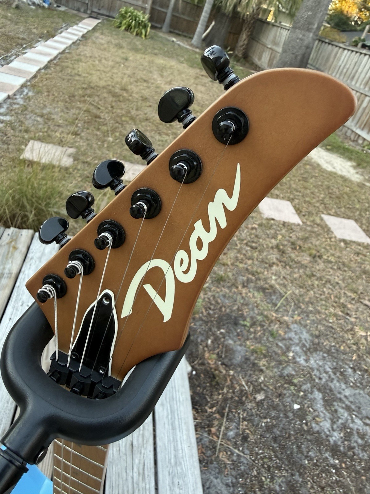 Dean MD24 Floyd Roasted Maple 2021 – Vintage Blue Dean Guitar W/Case Jumbo Frets