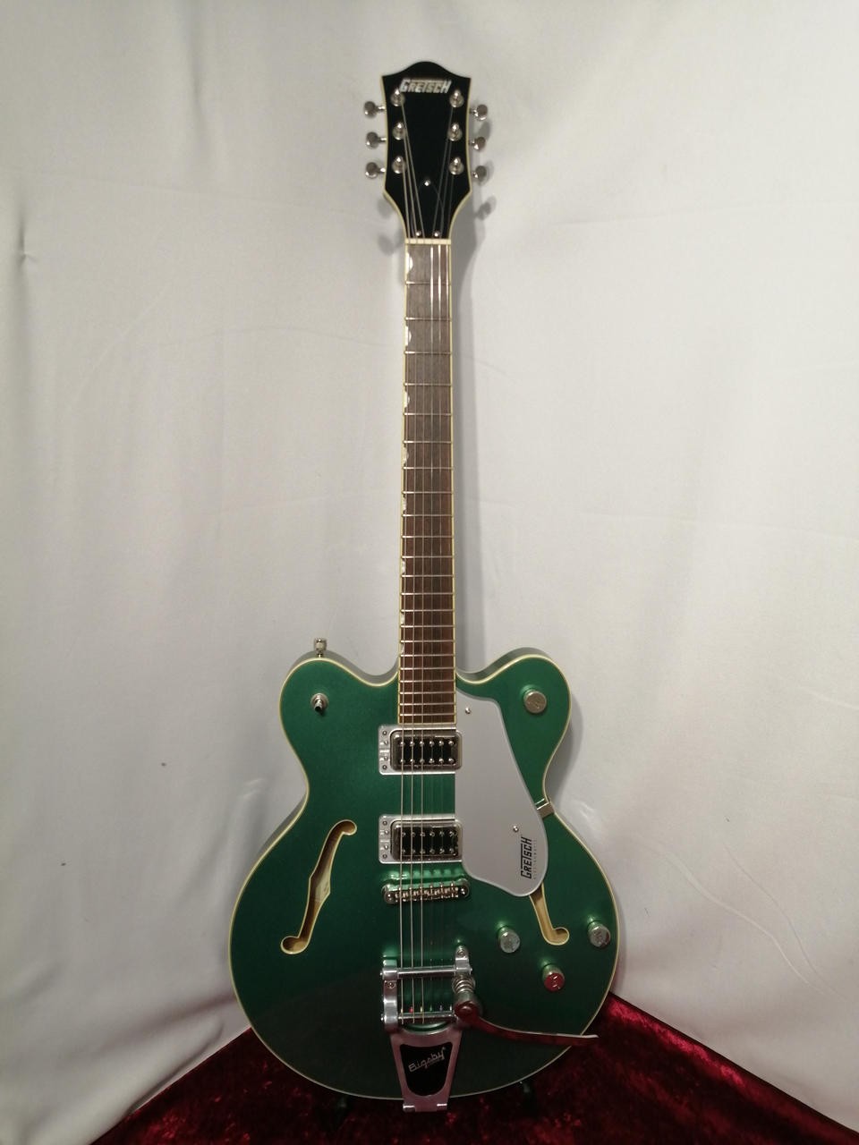 GRETSCH G5622T electric guitar