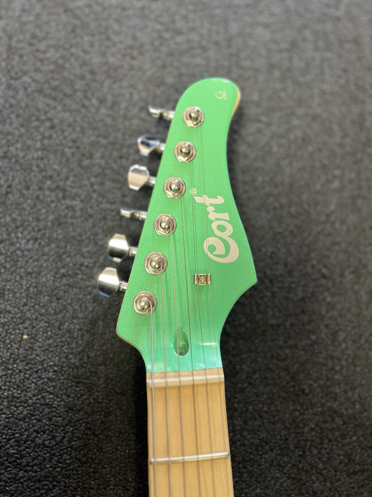 Cort G250SMEG Spectrum Double Cutaway Electric Guitar Metallic Green