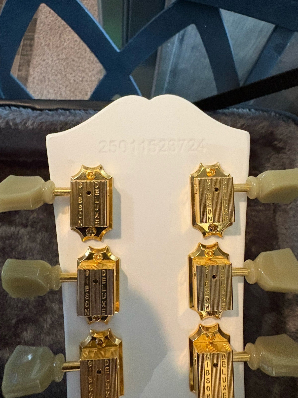Epiphone EDS-1275 Double Neck Alpine White 2025 With Gibson Upgrades