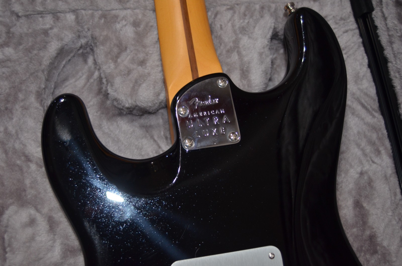 Fender American Ultra Luxe Stratocaster Floyd Rose HSS 2024 – Mystic Black
