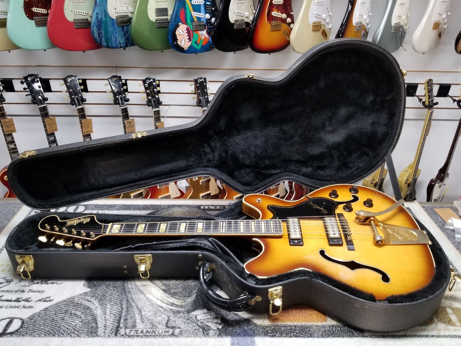 1966 Hagstrom Viking II Gold Factory Bigsby Great Vintage Guitar (155)