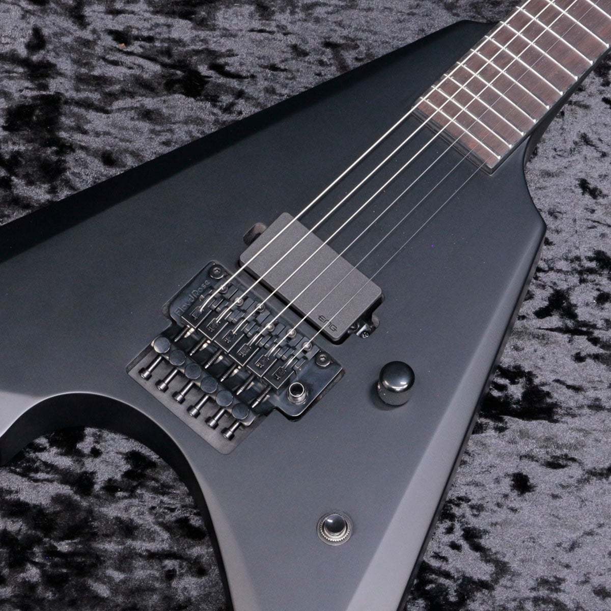 LTD Arrow Black Metal Guitar All-Black Hardware P/U Used