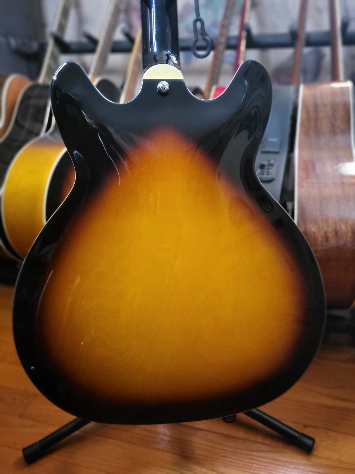 Hagstrom Viking Semi-Hollowbody Electric Guitar Tobacco Sunburst