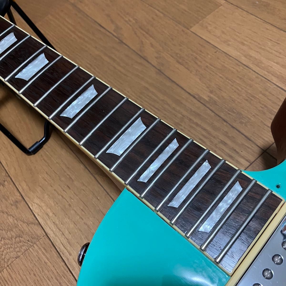 GrassRoots Limited Model Les Paul Emerald Green