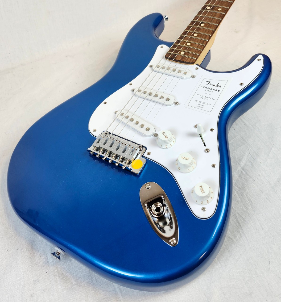 Fender Standard Stratocaster Electric Guitar Laurel Fingerboard, White Pickguard