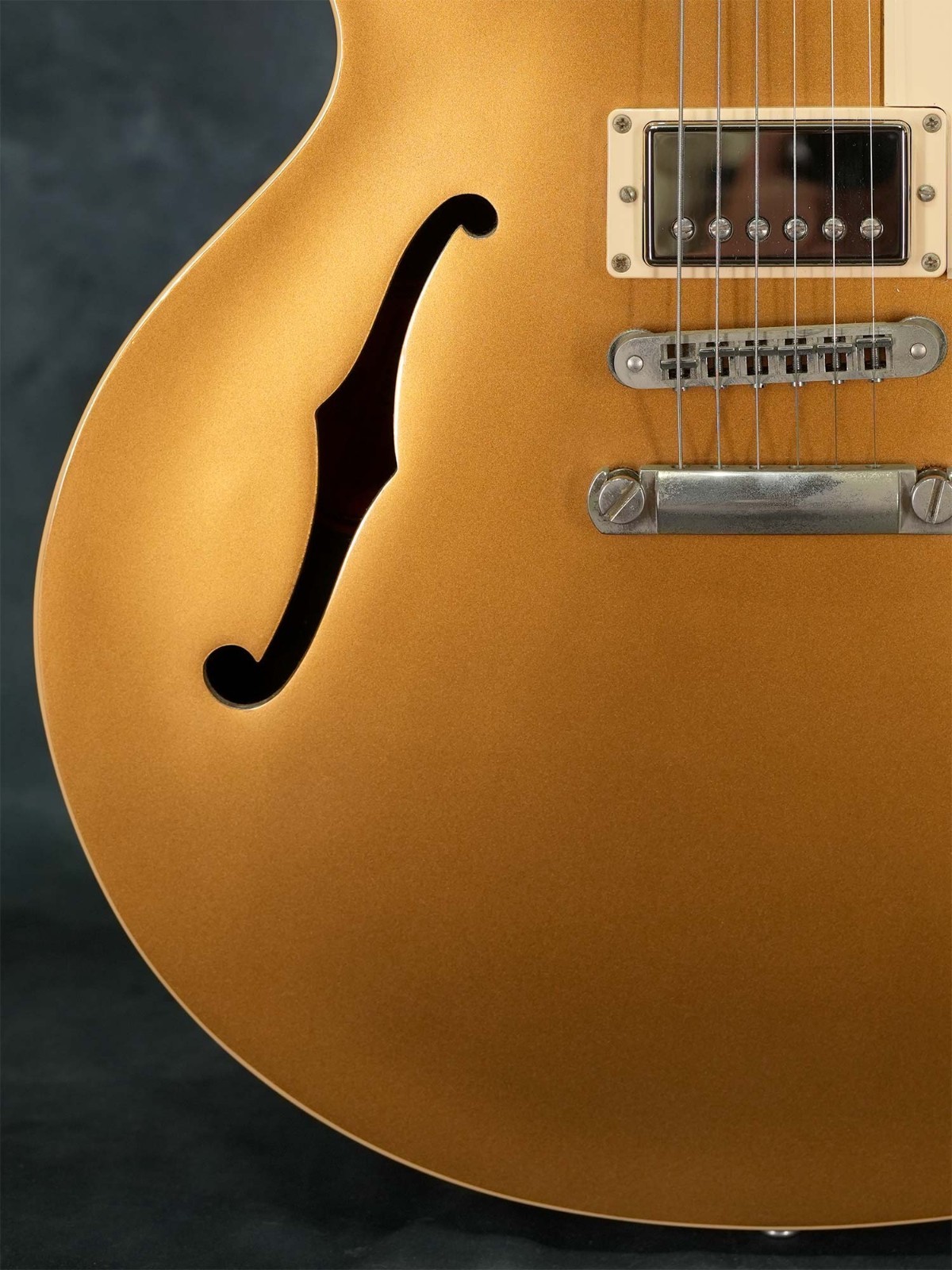 Gibson Custom Shop ES-335 Dot Plain All Gold 3.81kg 2013 Electric Guitar