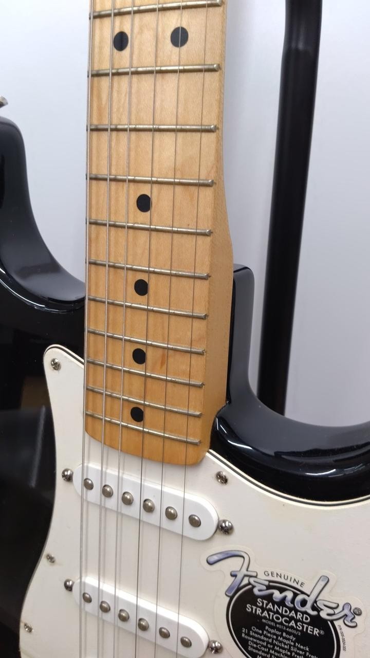 FENDER MEXICO STANDARD STRATCASTER Electric Guitar