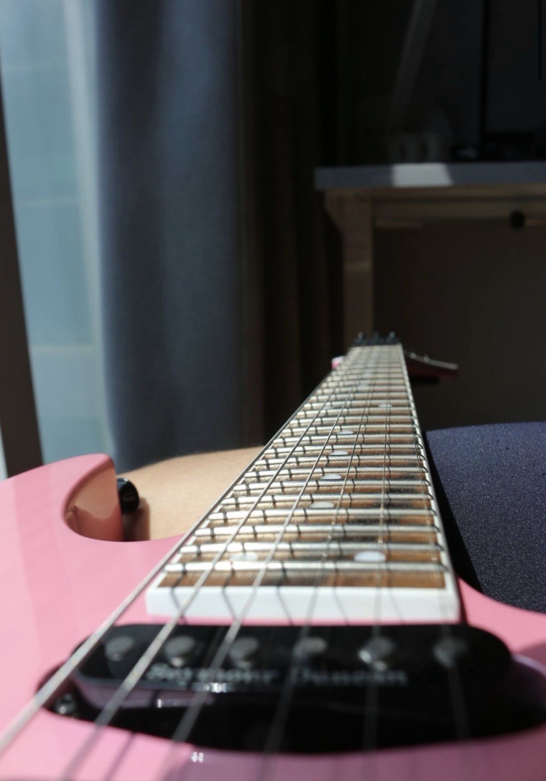 Jackson Sl1X Platinum Pink Solid Body Electric Guitar(duncan pickup upgrade)