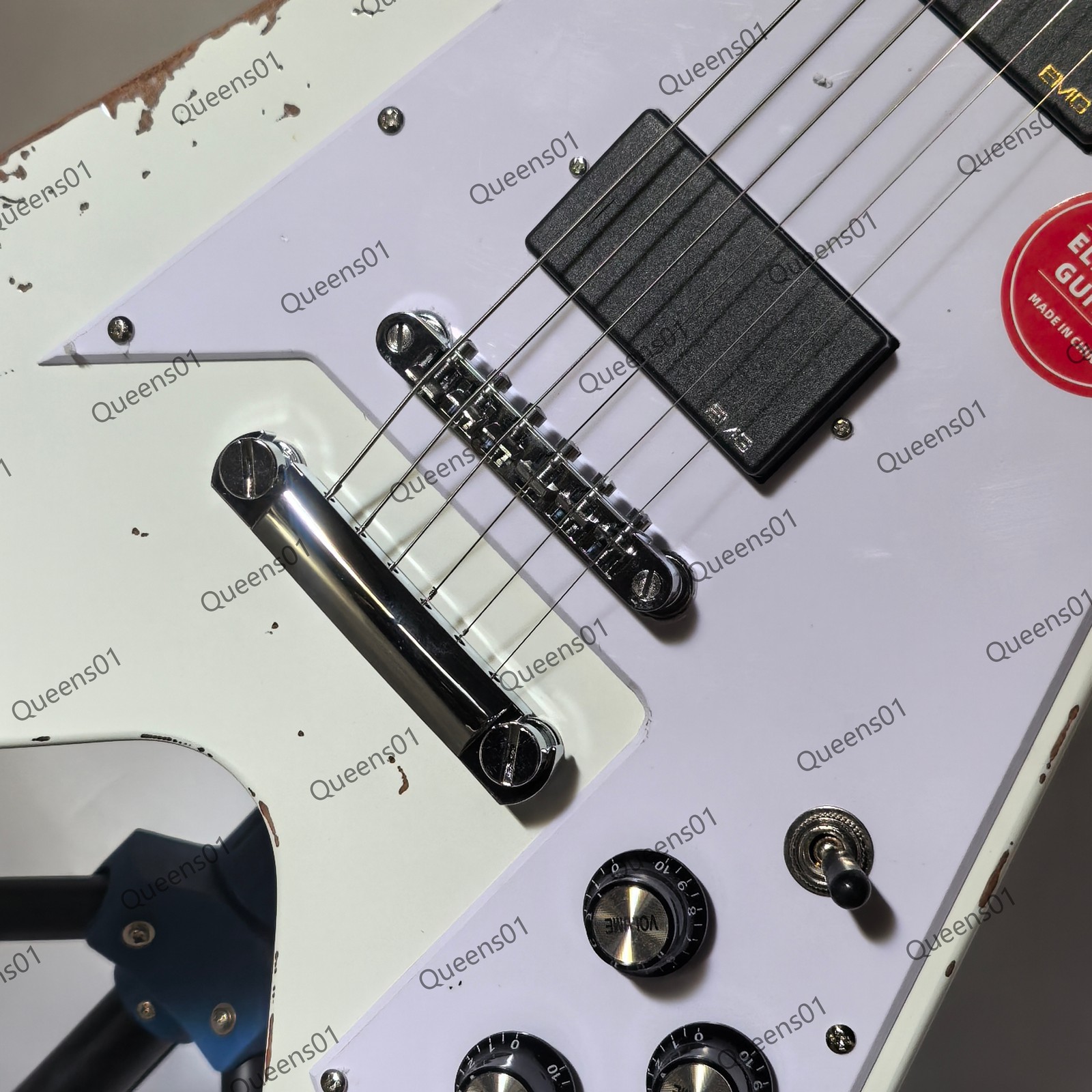 Aged V Shaped Electric Guitar Stainless Steel Rounded Frets Solid White US Ship