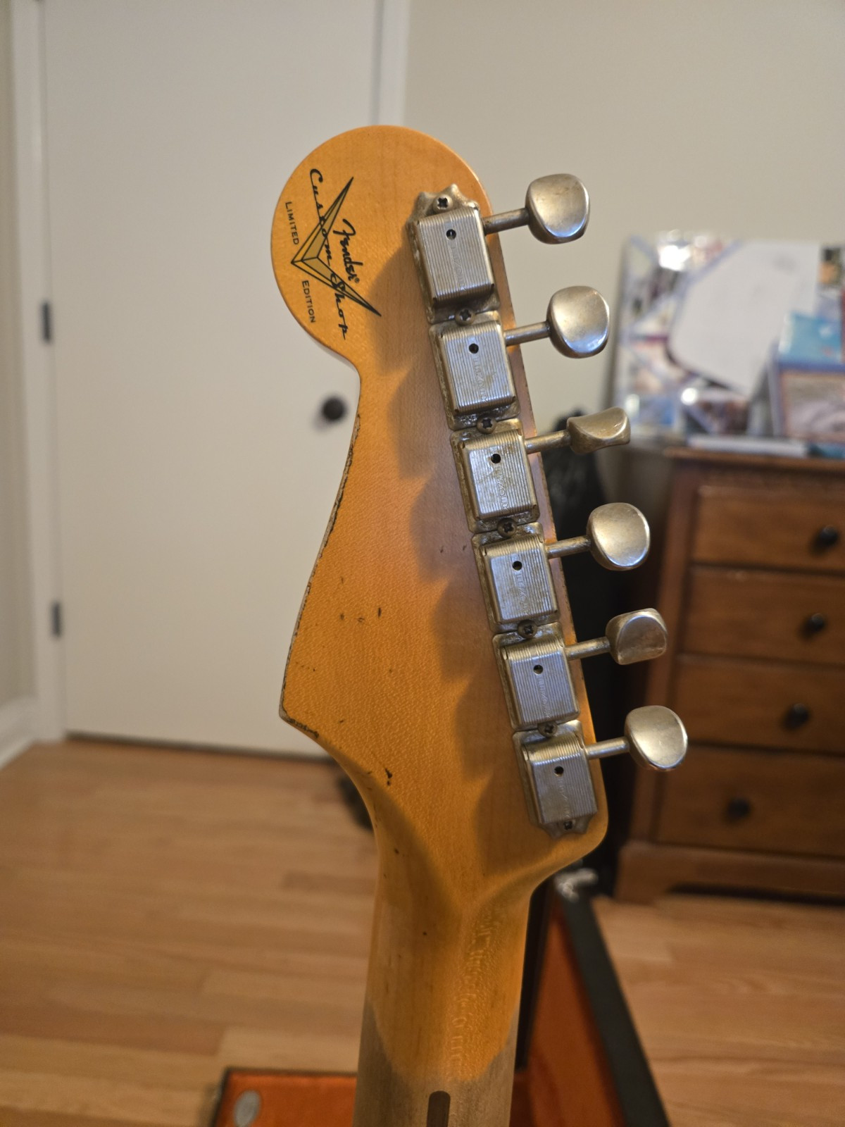 Fender Custom Shop 1956 Stratocaster Heavy Relic – Shell Pink Sunburst Two Tone