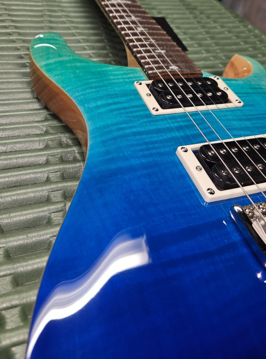 New PRS SE Custom 24 Rare Limited-Edition Electric Guitar Blue Fade
