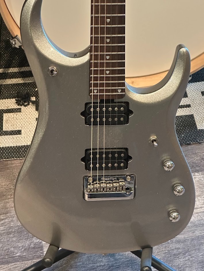 Ernie ball Music Man JP13-7