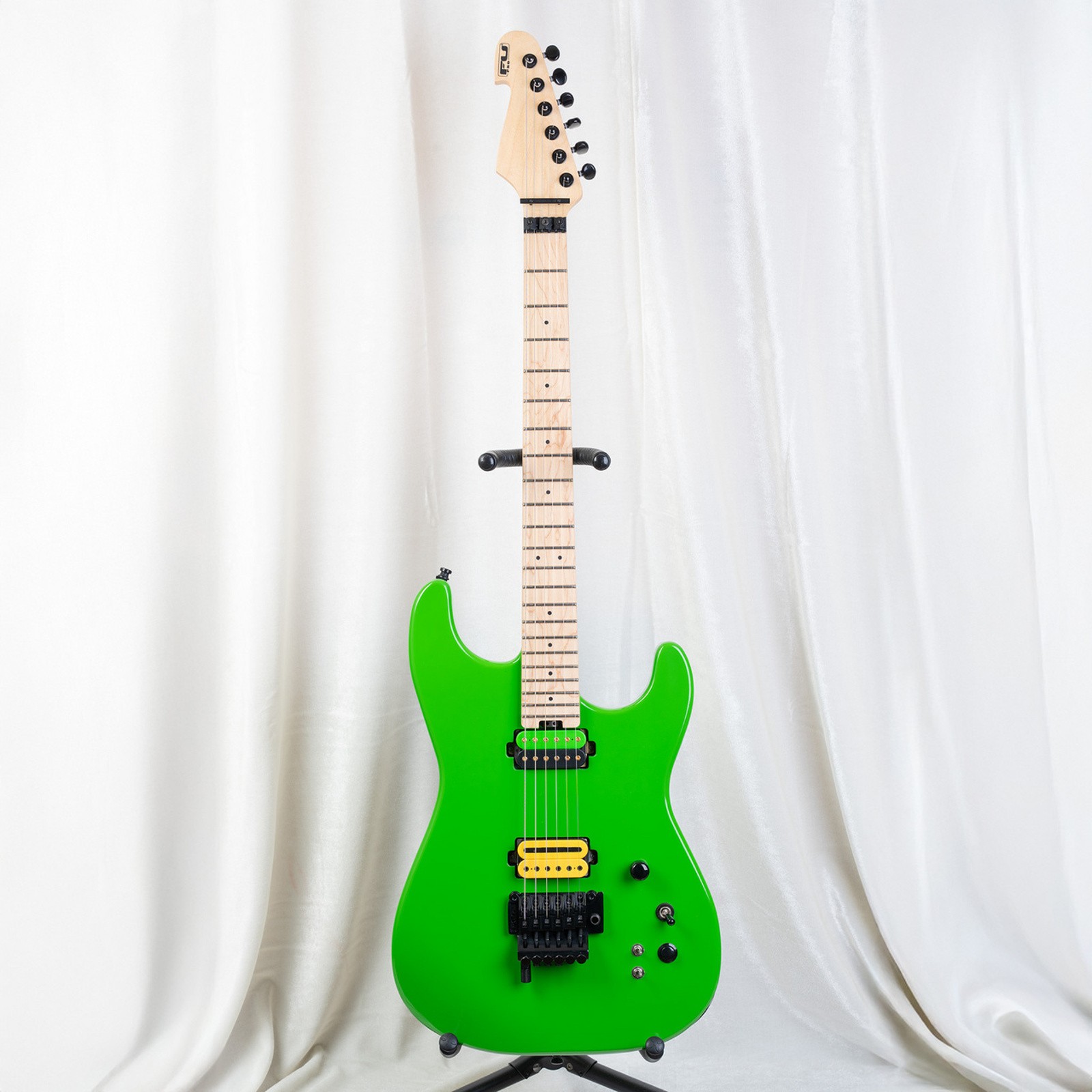 FU-Tone FU PRO GUITAR NEON GREEN Used Alder Body Maple Neck w/Soft Case