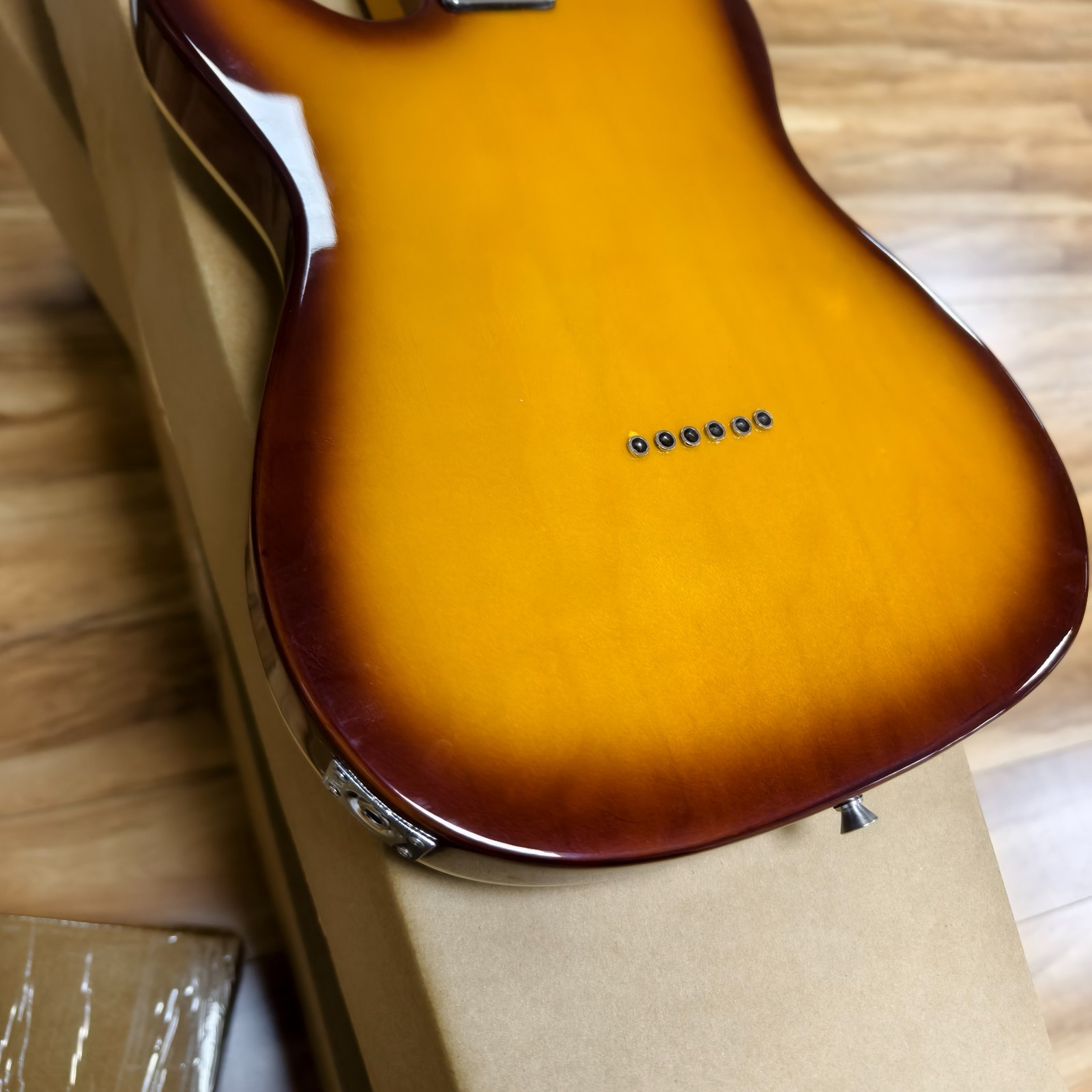 TL Electric Guitar 2 Tone Sunburst Solid Ash Body Maple Neck White Pickguard