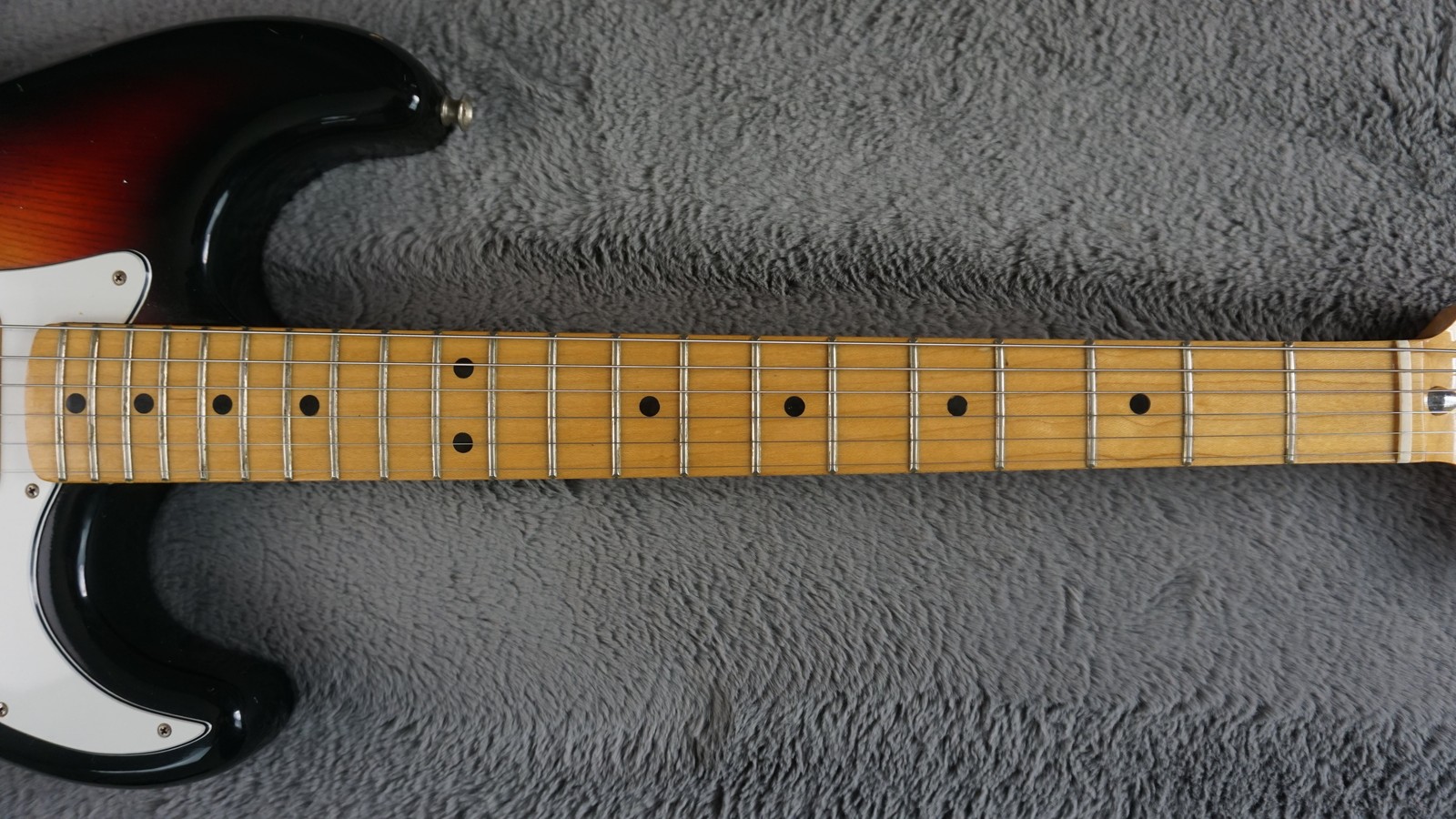 Aria Pro II Stagecaster – Sunburst 1970s Japan w/ Hard Case