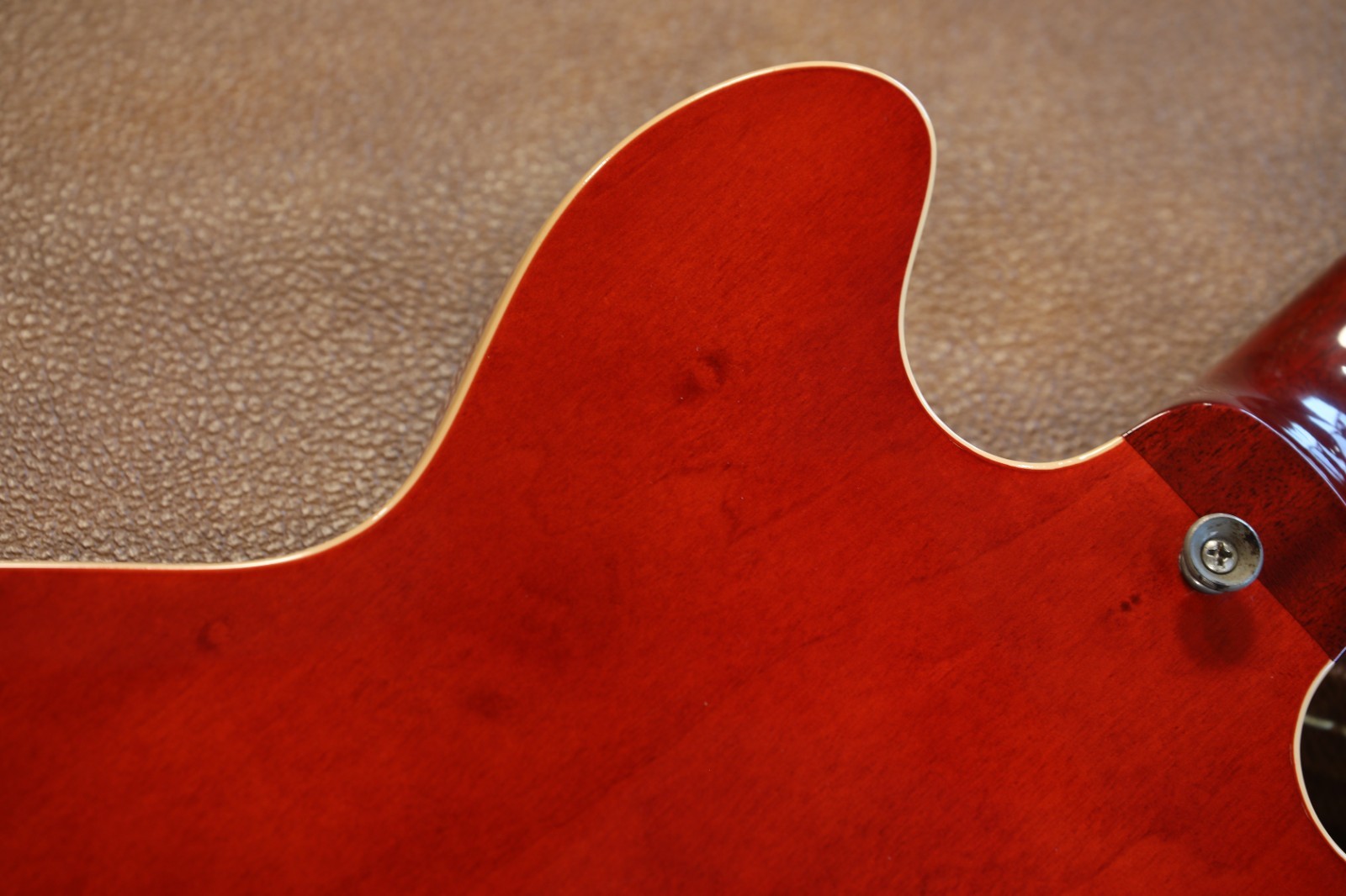 2013 Gibson ES-339 Semi-Hollow Electric Guitar Cherry + OHSC