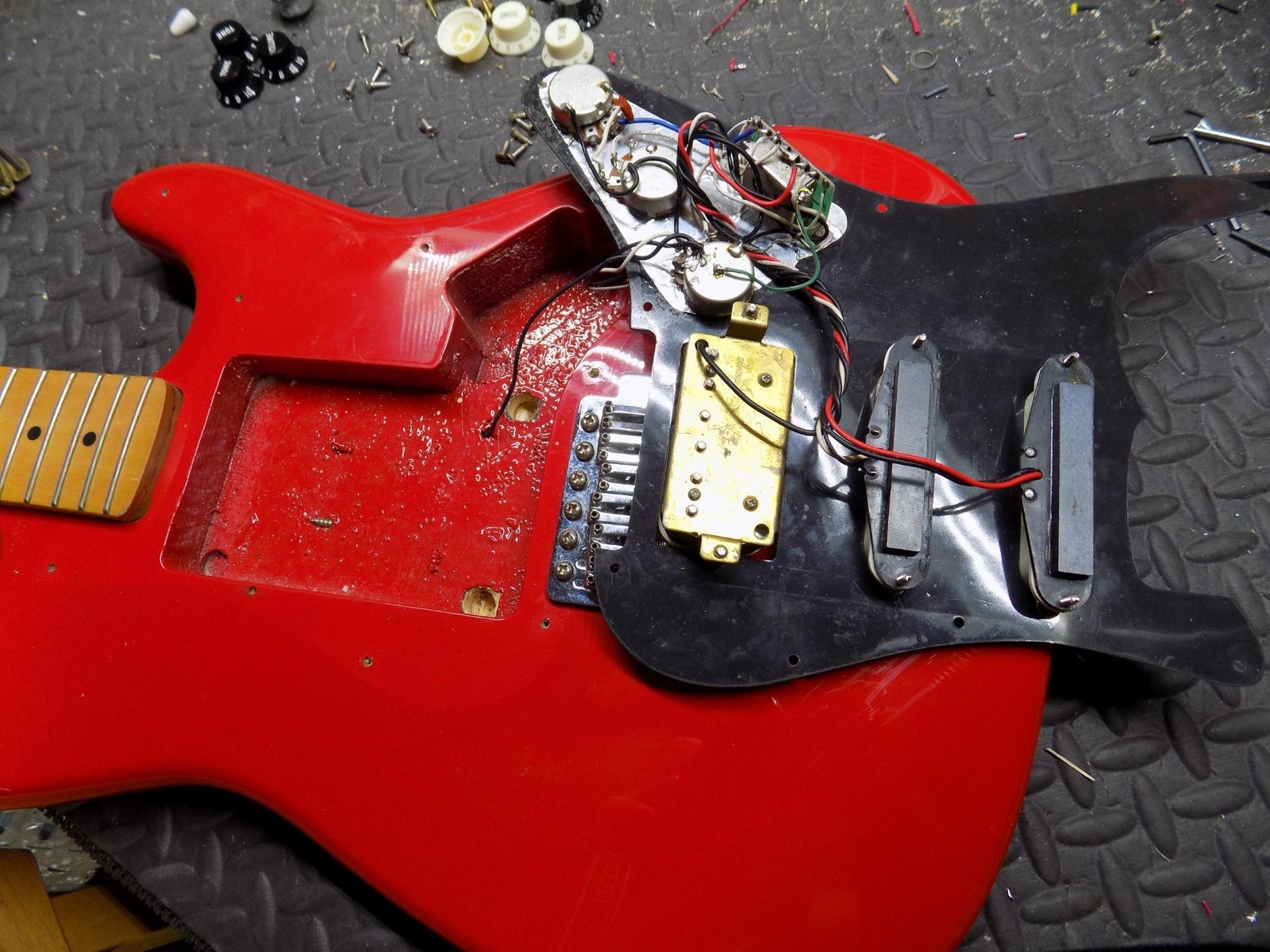1999 Epiphone Fat-210 SSH “Batwing” Strat,Indonesian Made ,Custom Wiring, Cool
