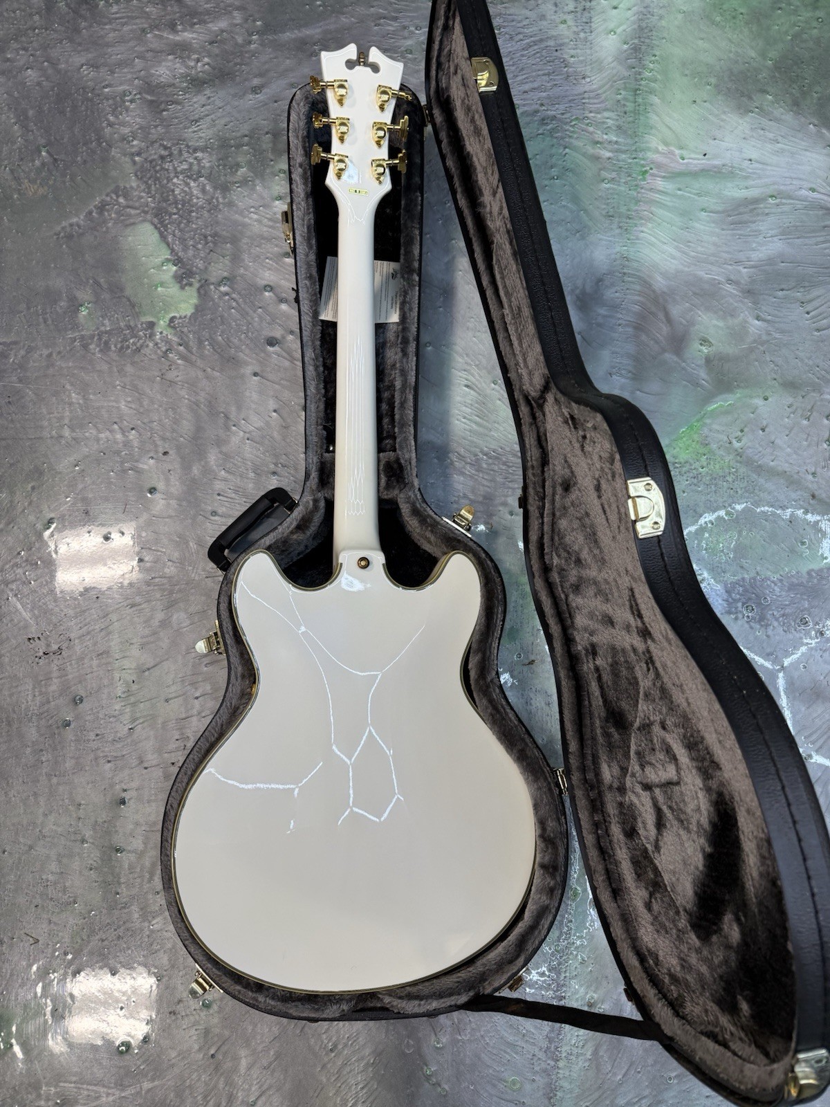 D’Angelico Excel DC SP Semi-Hollow Electric Guitar w/Original Case White