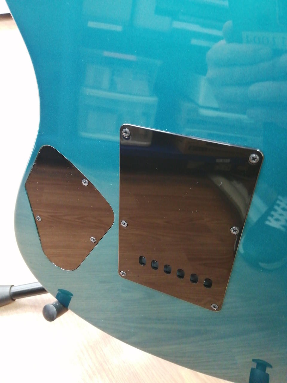 YAMAHA PAC612VIIX Electric Guitar-02