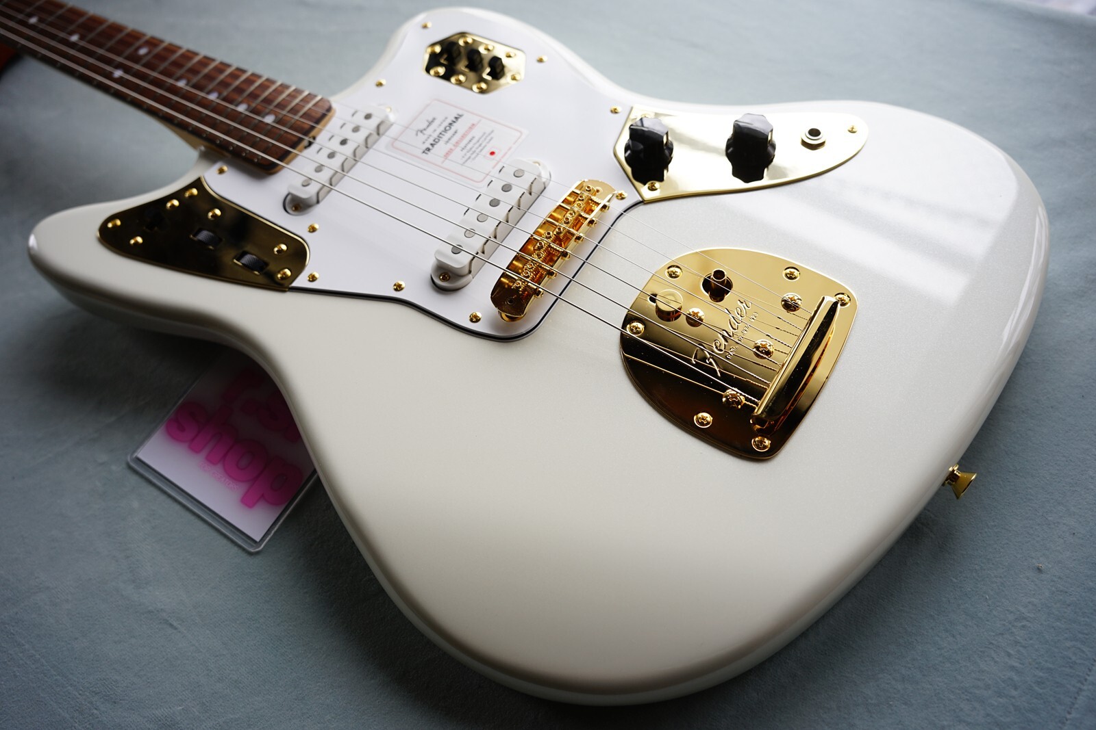 Fender Made in Japan Traditional 2025 Collection 60s Jaguar White Pearl New