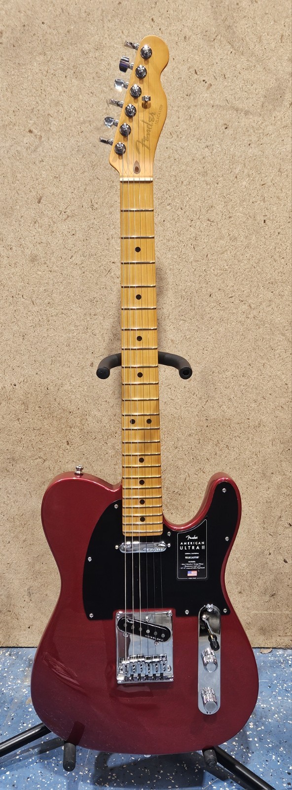 Fender American Ultra II Telecaster Maple – Sinister Red with Hard Case